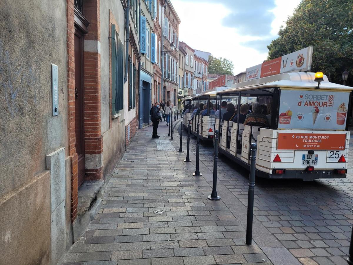 Toulouse - Basilique St-Sernin------- Netflix Kültér fotó